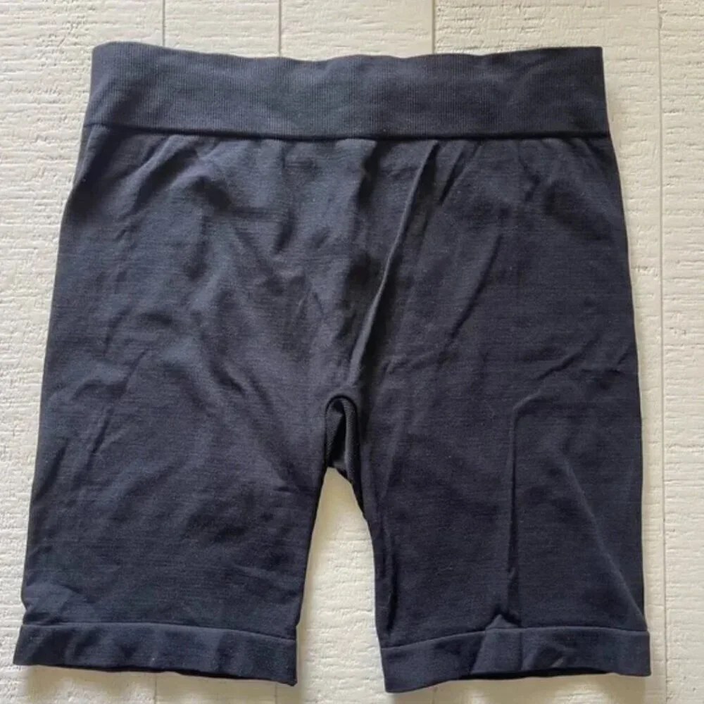 Free People Seamless Rib Bike Short Style | Black | XS/S